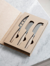 Load image into Gallery viewer, Oak Handled Cheese Knife Set