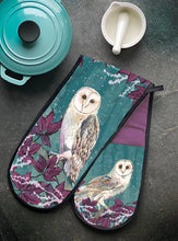 Load image into Gallery viewer, Oven Gloves Illustrated by Dollyhotdogs