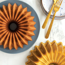 Load image into Gallery viewer, Nordicware Brilliance Bundt® Pan