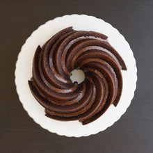 Load image into Gallery viewer, Nordicware Heritage Bundt® Pan 6
