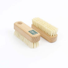 Load image into Gallery viewer, Mini Nail brush - Plant Based Bristles
